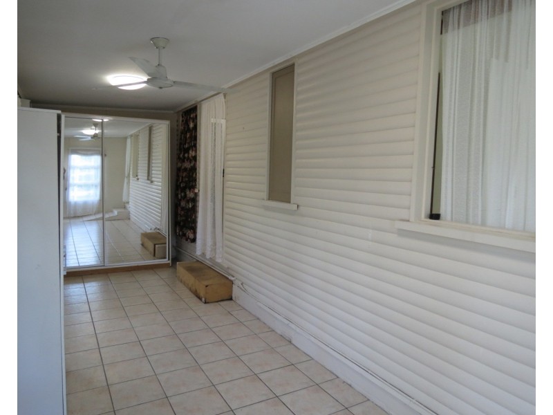 17 Gloucester Street, Bowen QLD 4805