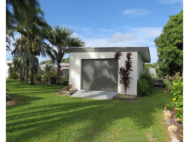 17 Gloucester Street, Bowen QLD 4805