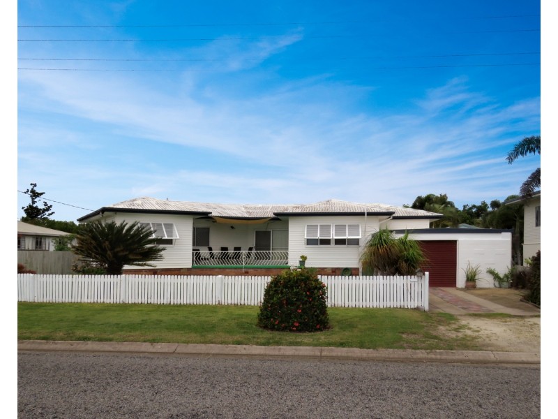 75 Queens Beach Esplanade, Bowen QLD 4805