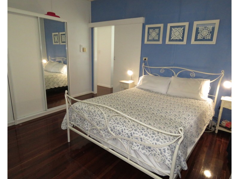 75 Queens Beach Esplanade, Bowen QLD 4805
