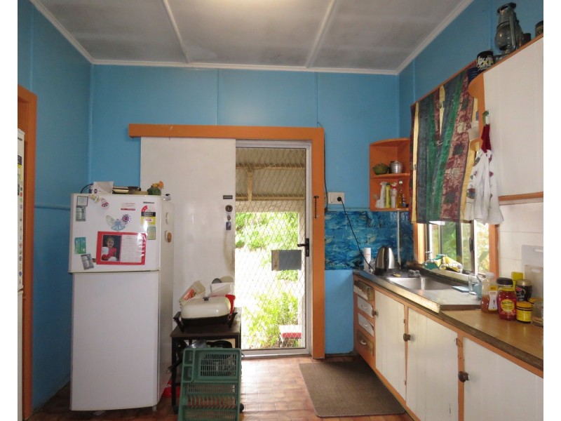 4 Denison Street, Bowen QLD 4805