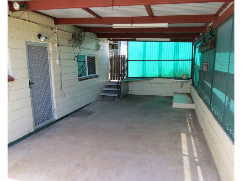 98 Gregory Street, Bowen QLD 4805