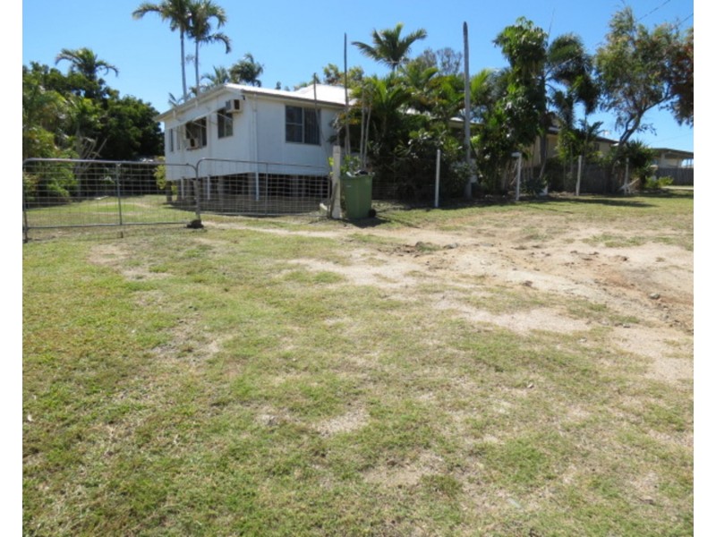 100 Williams Street, Bowen QLD 4805