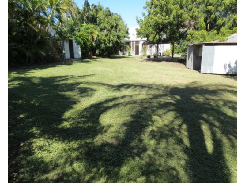 100 Williams Street, Bowen QLD 4805
