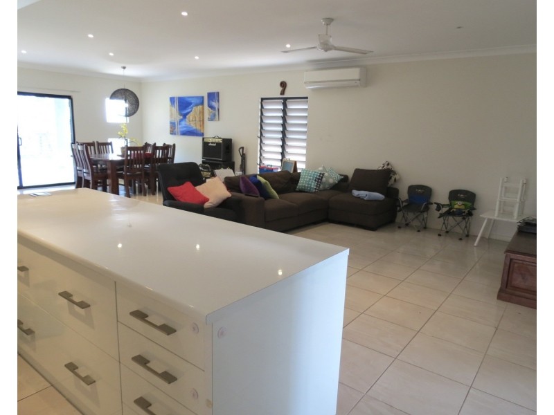 6 Banks Drive, Bowen QLD 4805