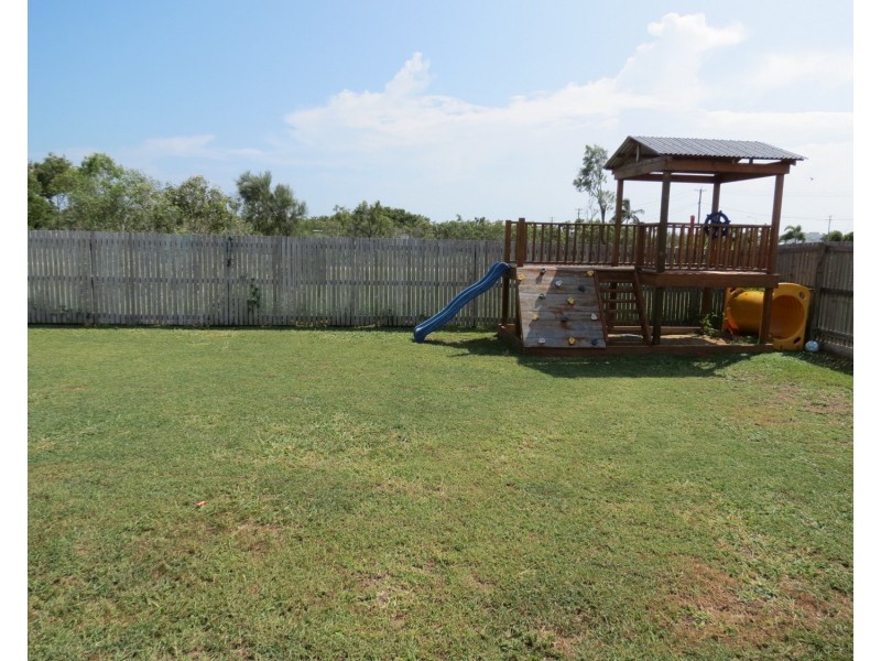 6 Banks Drive, Bowen QLD 4805