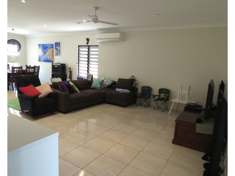 6 Banks Drive, Bowen QLD 4805
