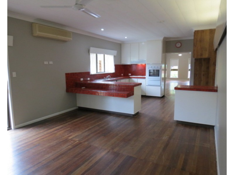 4A Kennedy Street, Bowen QLD 4805