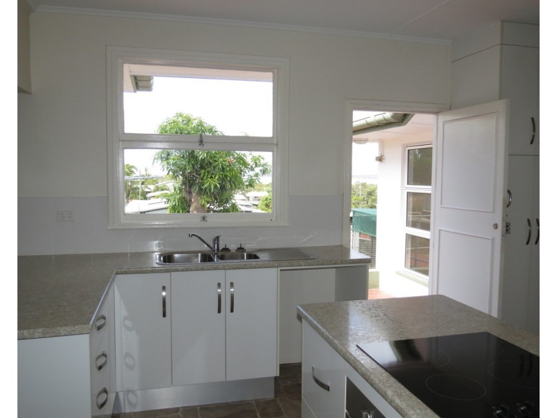77 Livingstone Street, Bowen QLD 4805