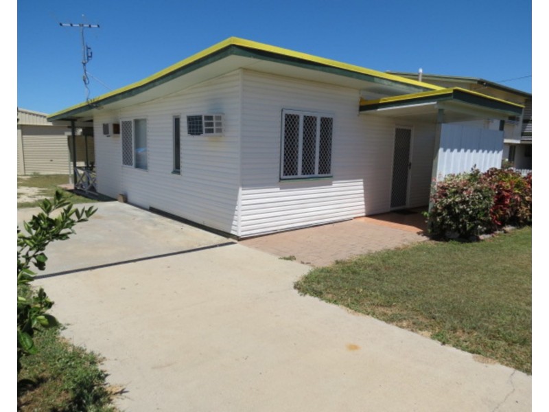 106 Gregory Street, Bowen QLD 4805