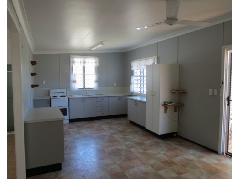 106 Gregory Street, Bowen QLD 4805