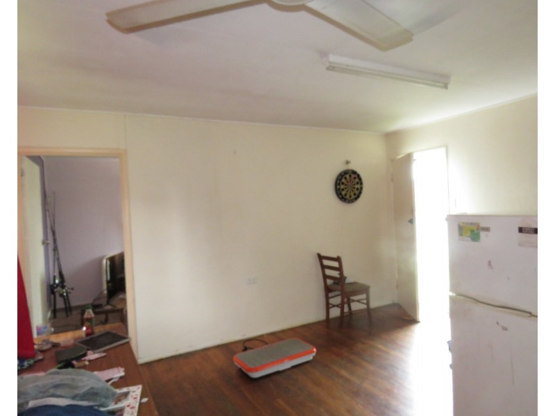 9 Field Street, Bowen QLD 4805