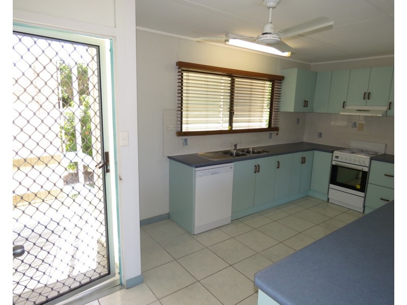45 Holborne Street, Bowen QLD 4805