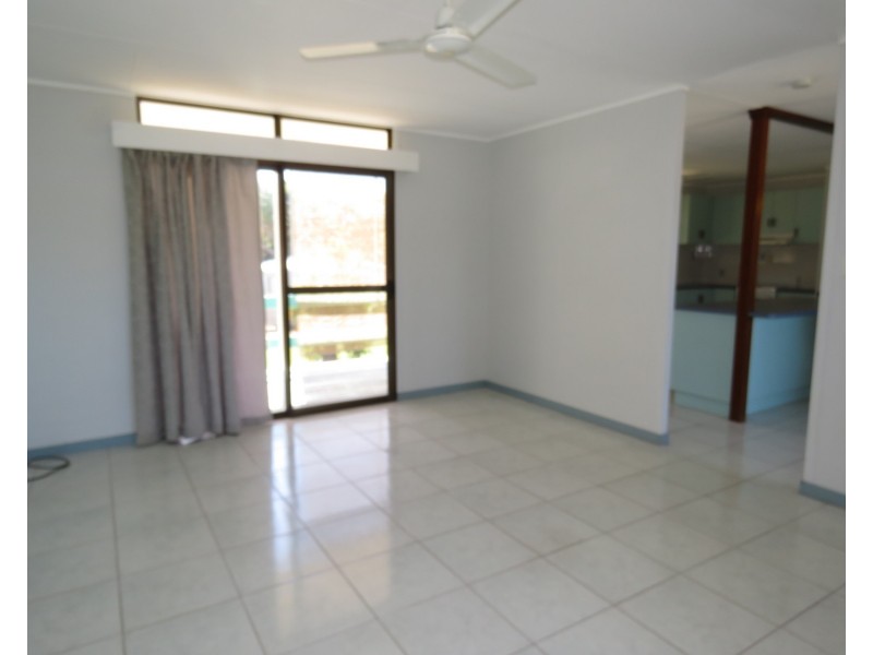 45 Holborne Street, Bowen QLD 4805