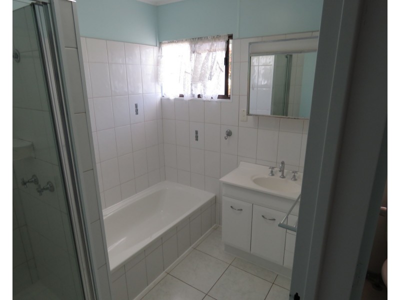 45 Holborne Street, Bowen QLD 4805