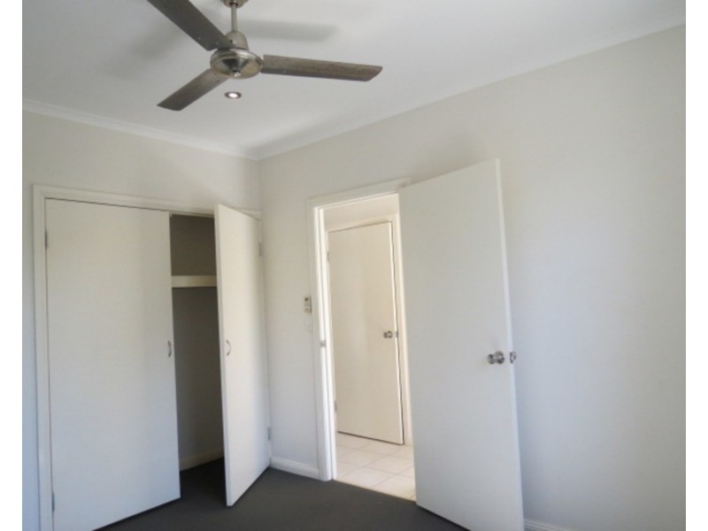 4/13 Queens Road, Bowen QLD 4805