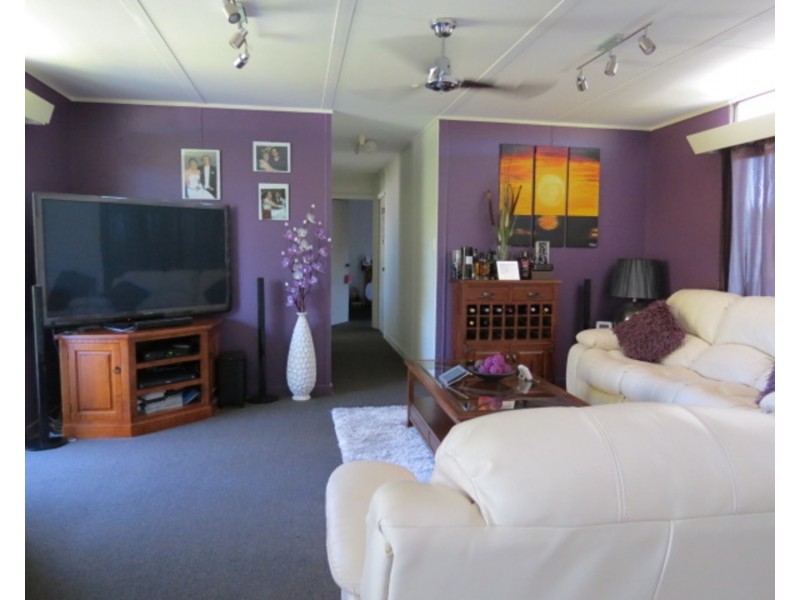 113 Hillview Road, Bowen QLD 4805