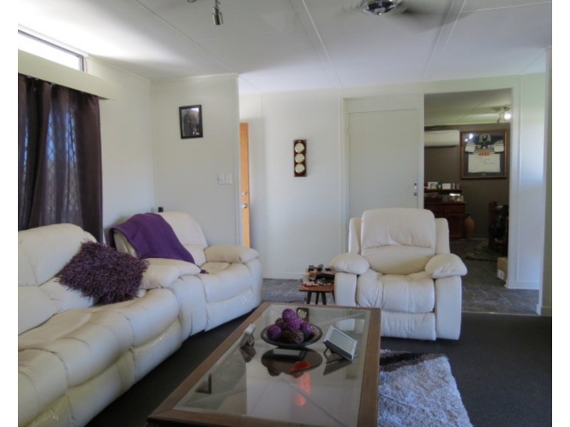 113 Hillview Road, Bowen QLD 4805