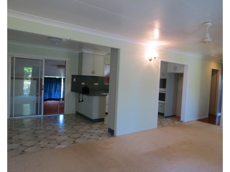 2 Murray Avenue, Bowen QLD 4805