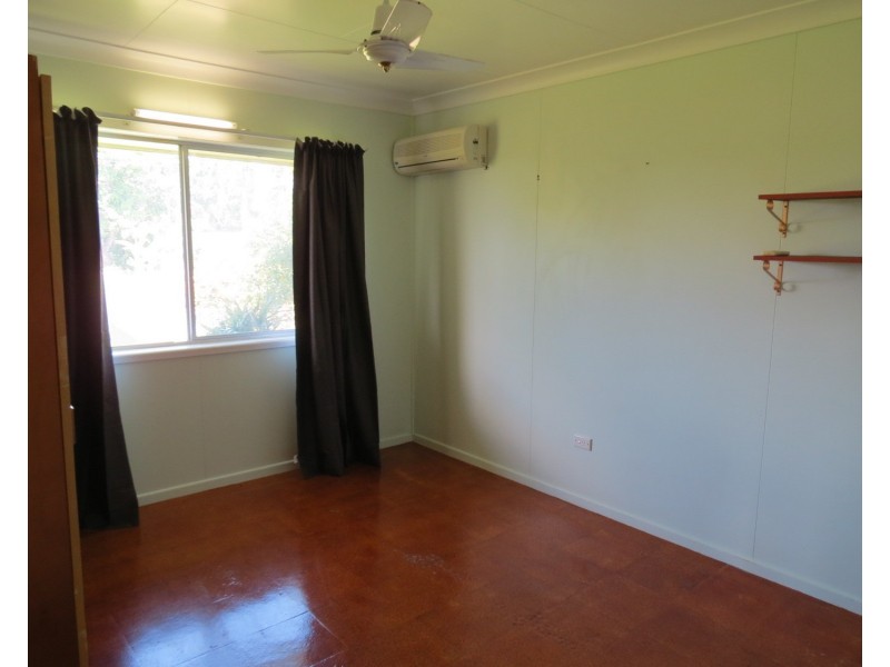 2 Murray Avenue, Bowen QLD 4805