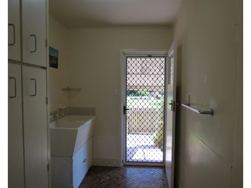 2 Murray Avenue, Bowen QLD 4805