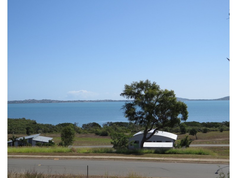 102 Ocean View Drive, Bowen QLD 4805