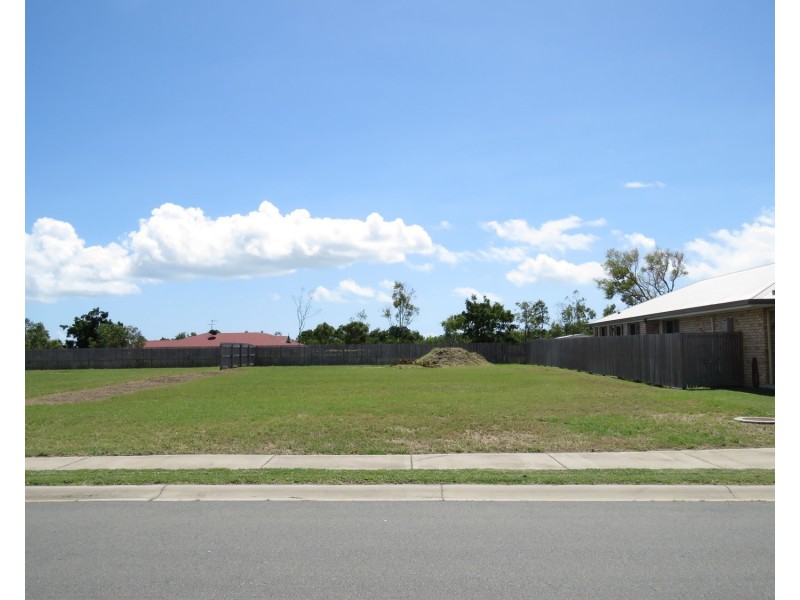 10 Banks Drive, Bowen QLD 4805