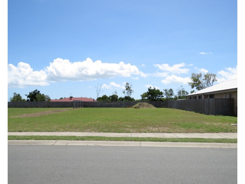 10 Banks Drive, Bowen QLD 4805