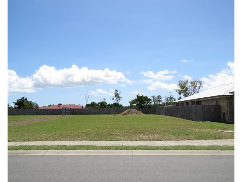 10 Banks Drive, Bowen QLD 4805