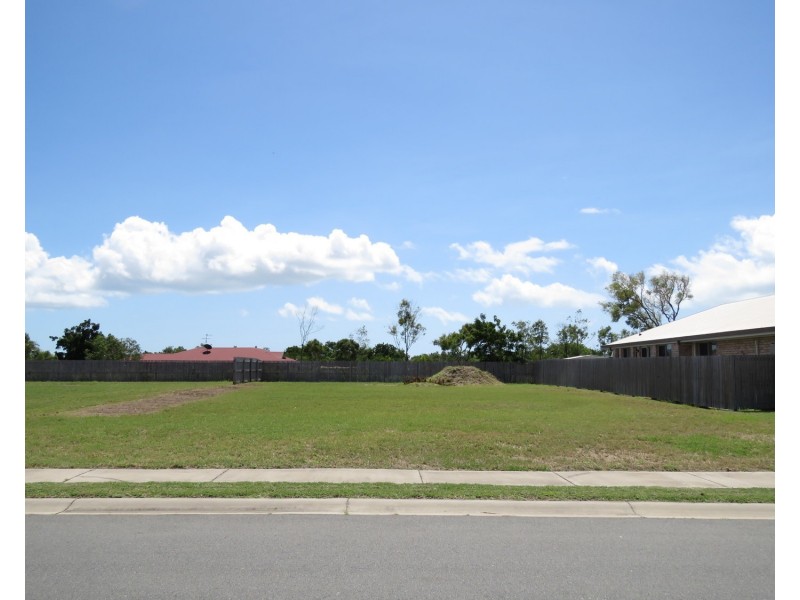 10 Banks Drive, Bowen QLD 4805