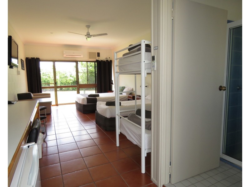 18512 Bruce Highway, Bowen QLD 4805