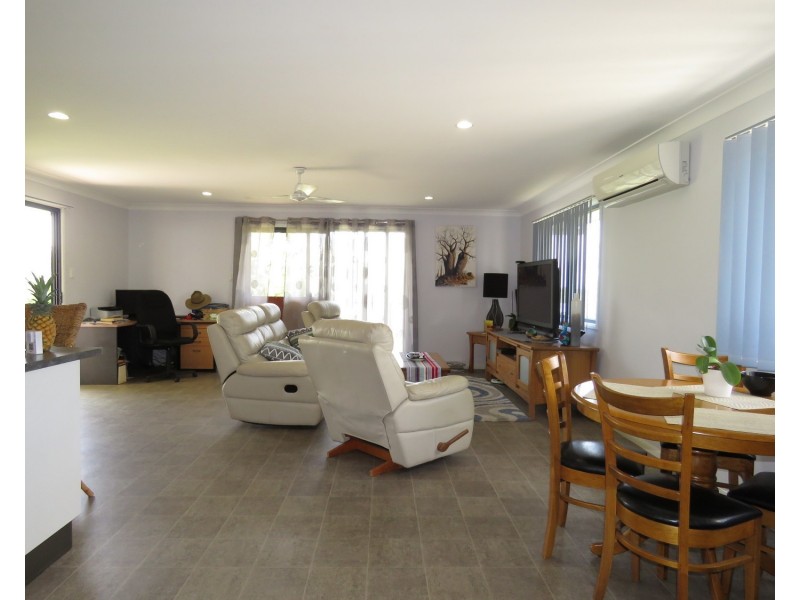 18512 Bruce Highway, Bowen QLD 4805