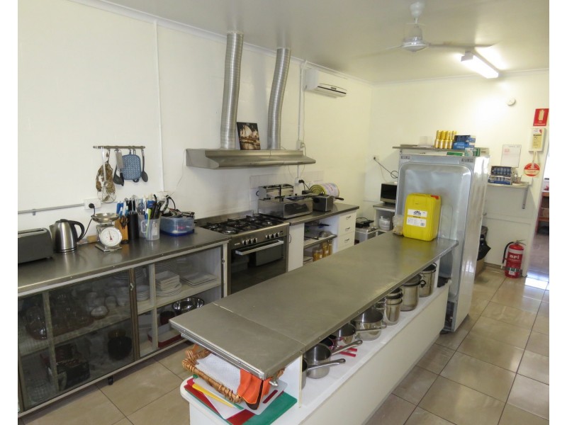 18512 Bruce Highway, Bowen QLD 4805