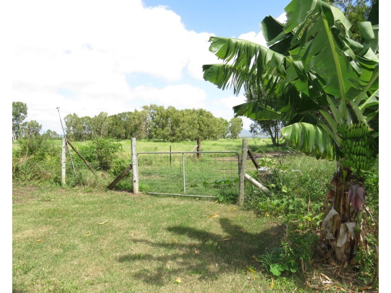 68 Reibels Road, Bowen QLD 4805
