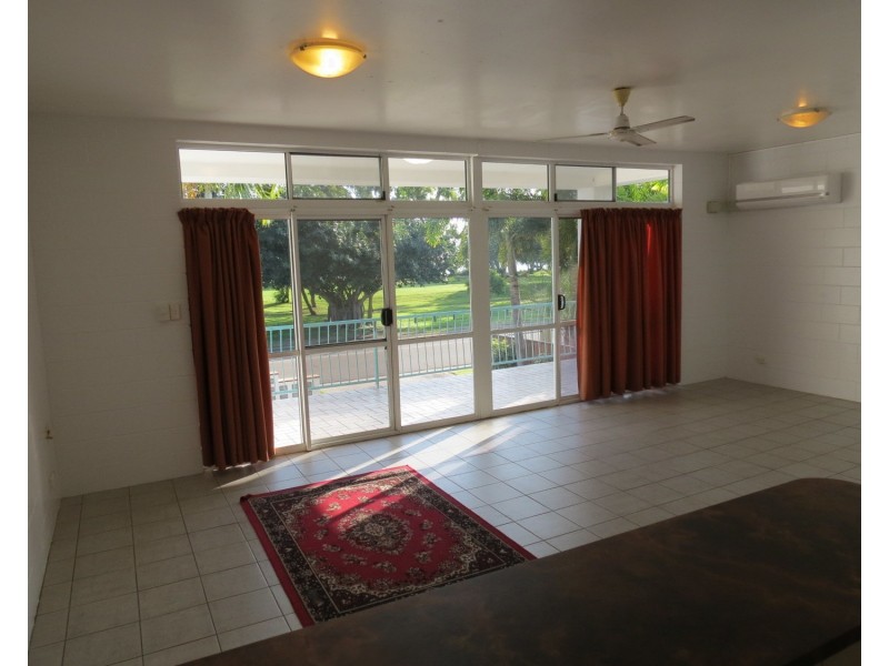 10/89 Horseshoe Bay Road, Bowen QLD 4805
