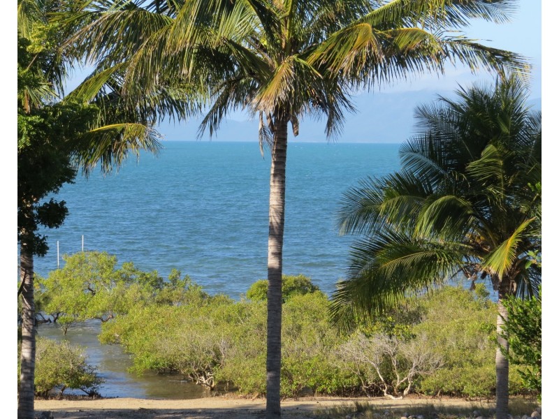 6 Baxter Avenue, Brisk Bay QLD 4805