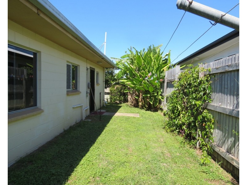 4/89 Powell Street, Bowen QLD 4805