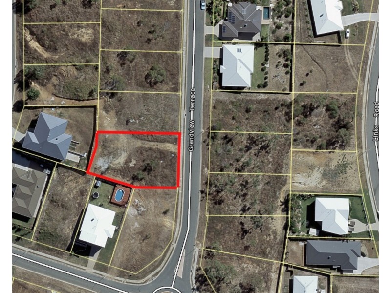 5 Grandview Terrace, Bowen QLD 4805