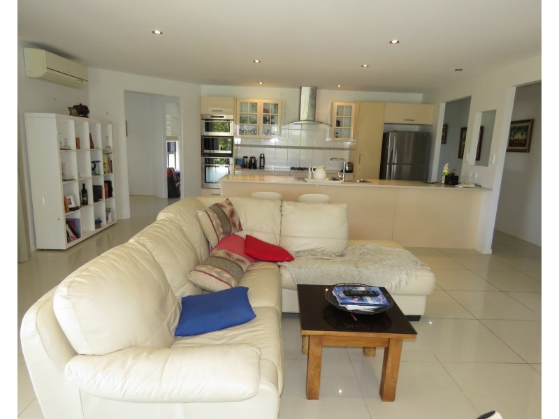 8 Fairway Drive, Bowen QLD 4805