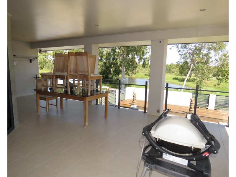8 Fairway Drive, Bowen QLD 4805