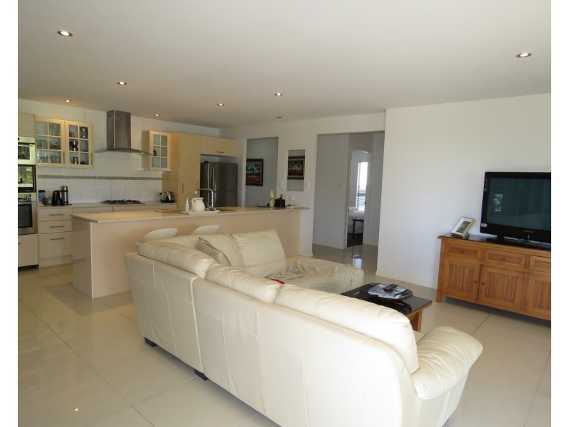 8 Fairway Drive, Bowen QLD 4805