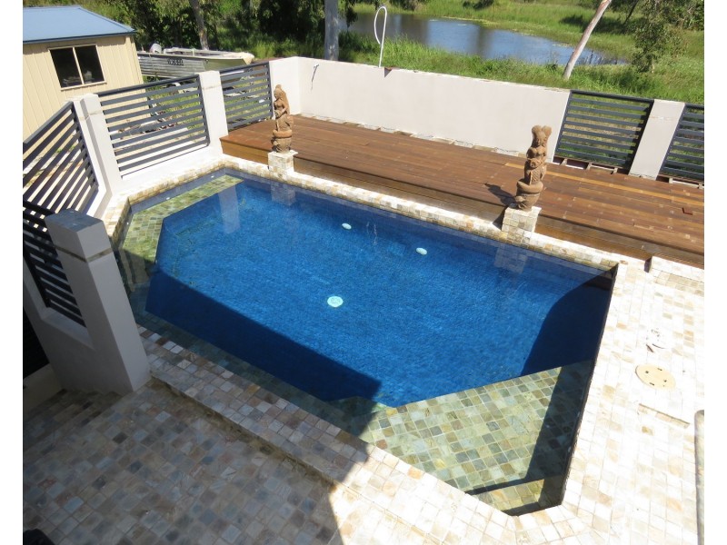 8 Fairway Drive, Bowen QLD 4805