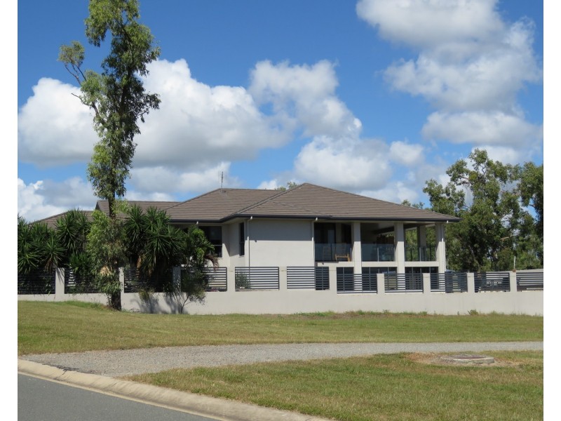 8 Fairway Drive, Bowen QLD 4805