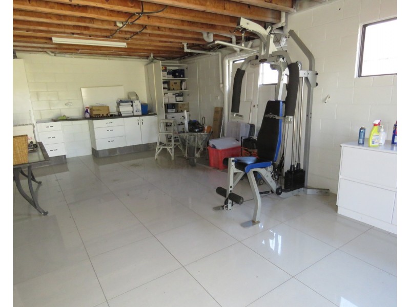 8 Fairway Drive, Bowen QLD 4805