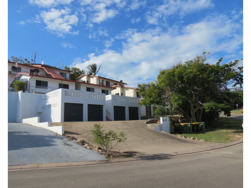 1/10 Poinciana Drive, Bowen QLD 4805