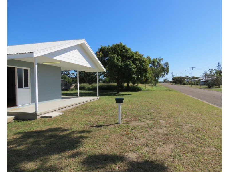 9 Creek Street, Bowen QLD 4805