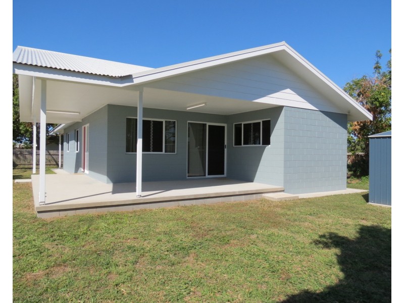 9 Creek Street, Bowen QLD 4805