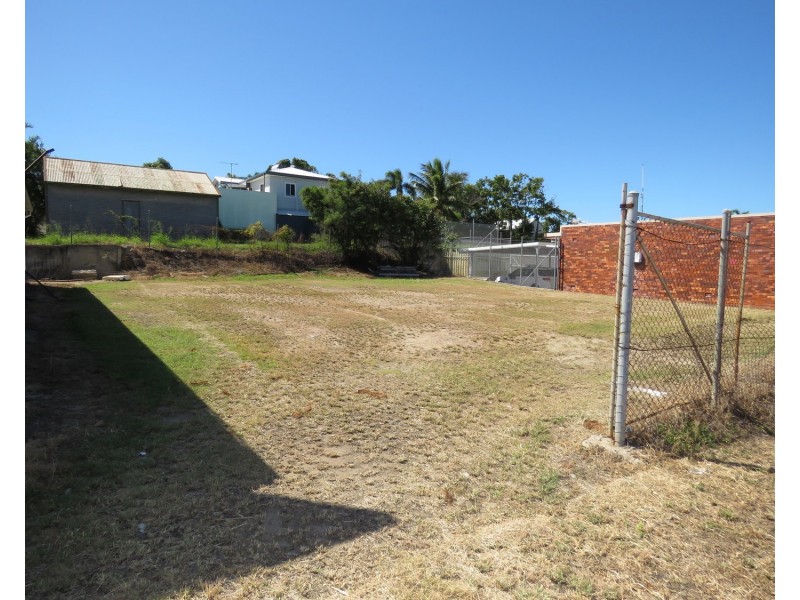 10 Gregory Street, Bowen QLD 4805