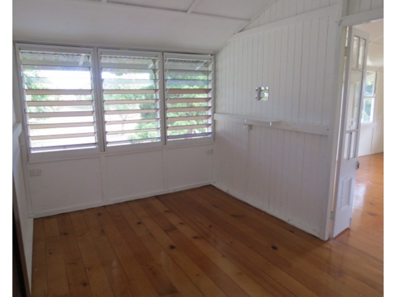 30 Inveroona Road, Bowen QLD 4805