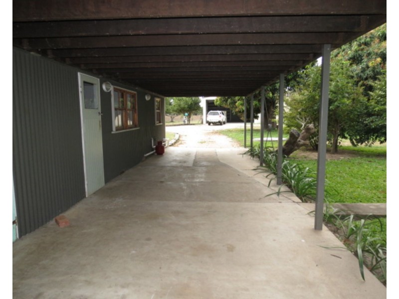 30 Inveroona Road, Bowen QLD 4805